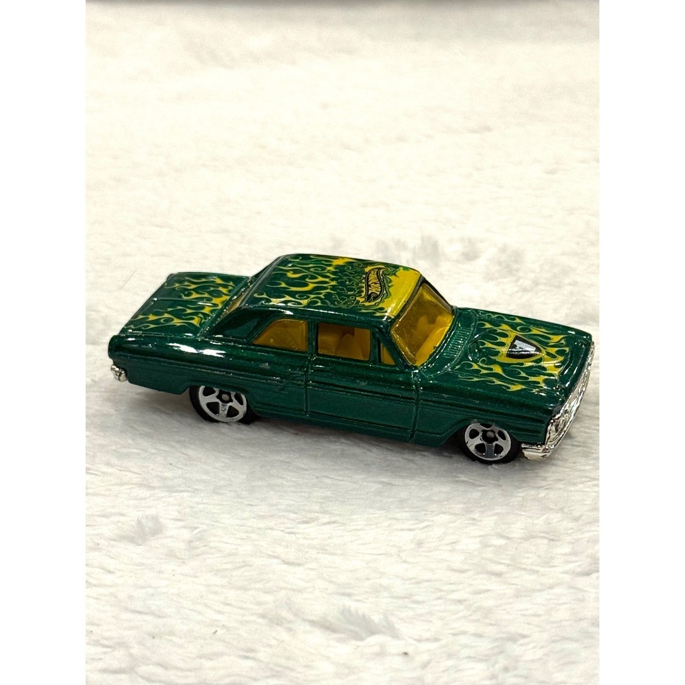 Hot Wheels 1964 Ford Thunderbolt Green Yellow Flames 2008 Heat Fleet Diecast Car